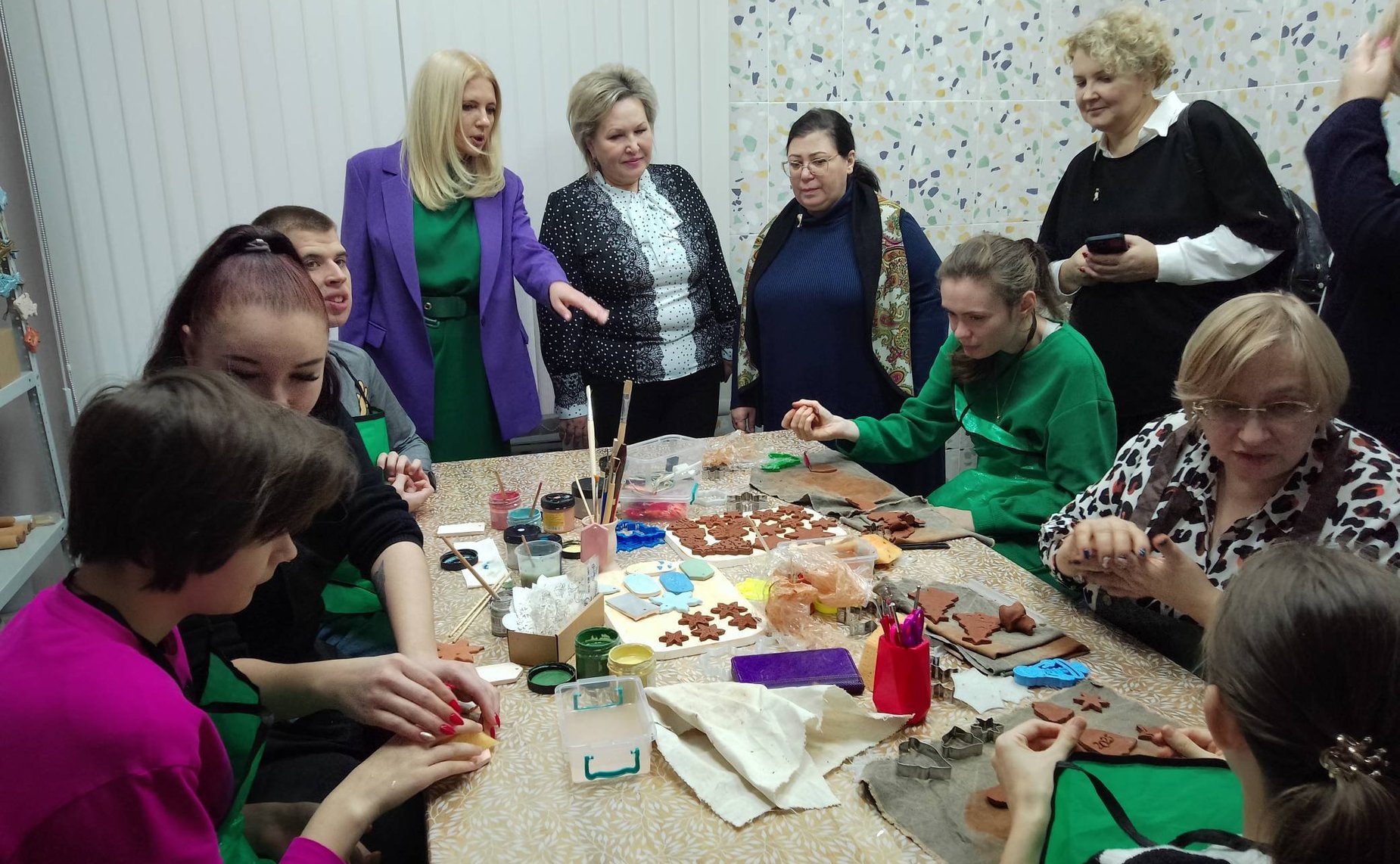 Елена Писарева провела заседание рабочей группы Экспертного совета по инклюзивному образованию при Комитете на площадке общеобразовательного учреждения «Школа № 2124 «Центр развития и коррекции» г. Москвы