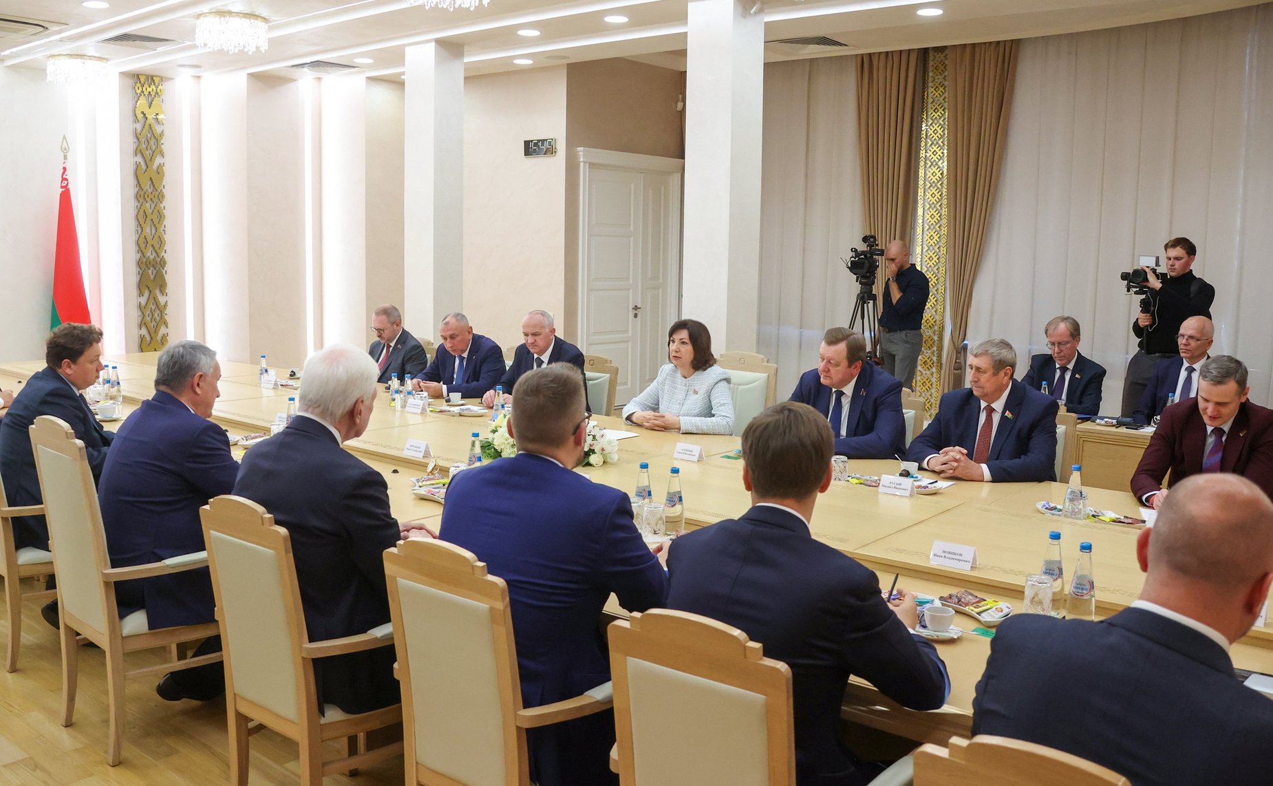 Встреча сенаторов с Председателем Совета Республики Национального собрания Беларуси Натальей Кочановой (фото: Пресс-служба Совета Республики Национального собрания Беларуси)