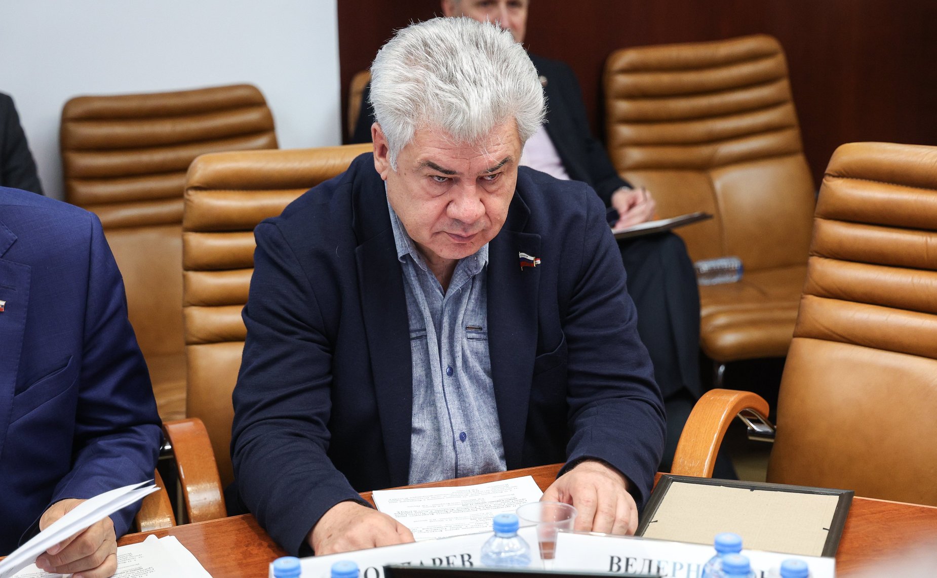 Виктор Бондарев