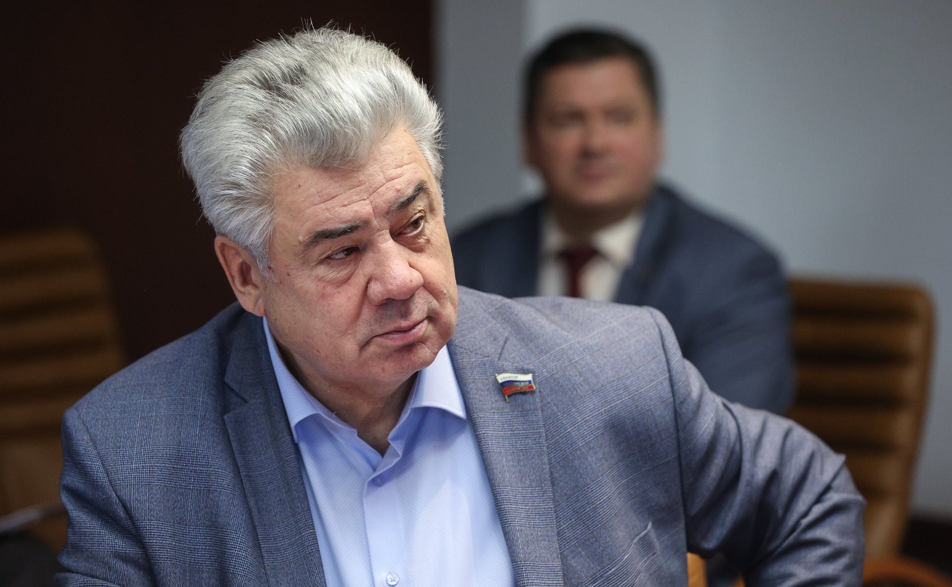 Виктор Бондарев