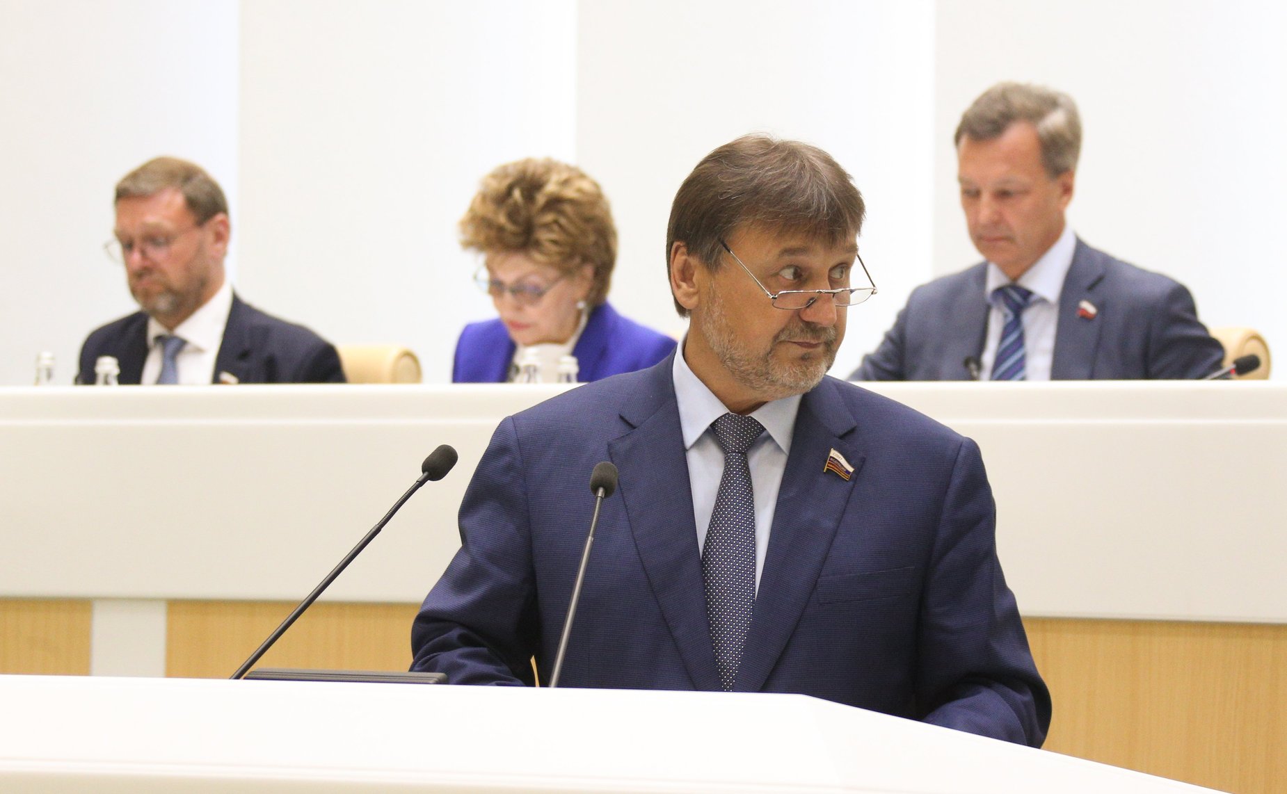 Владимир Лебедев