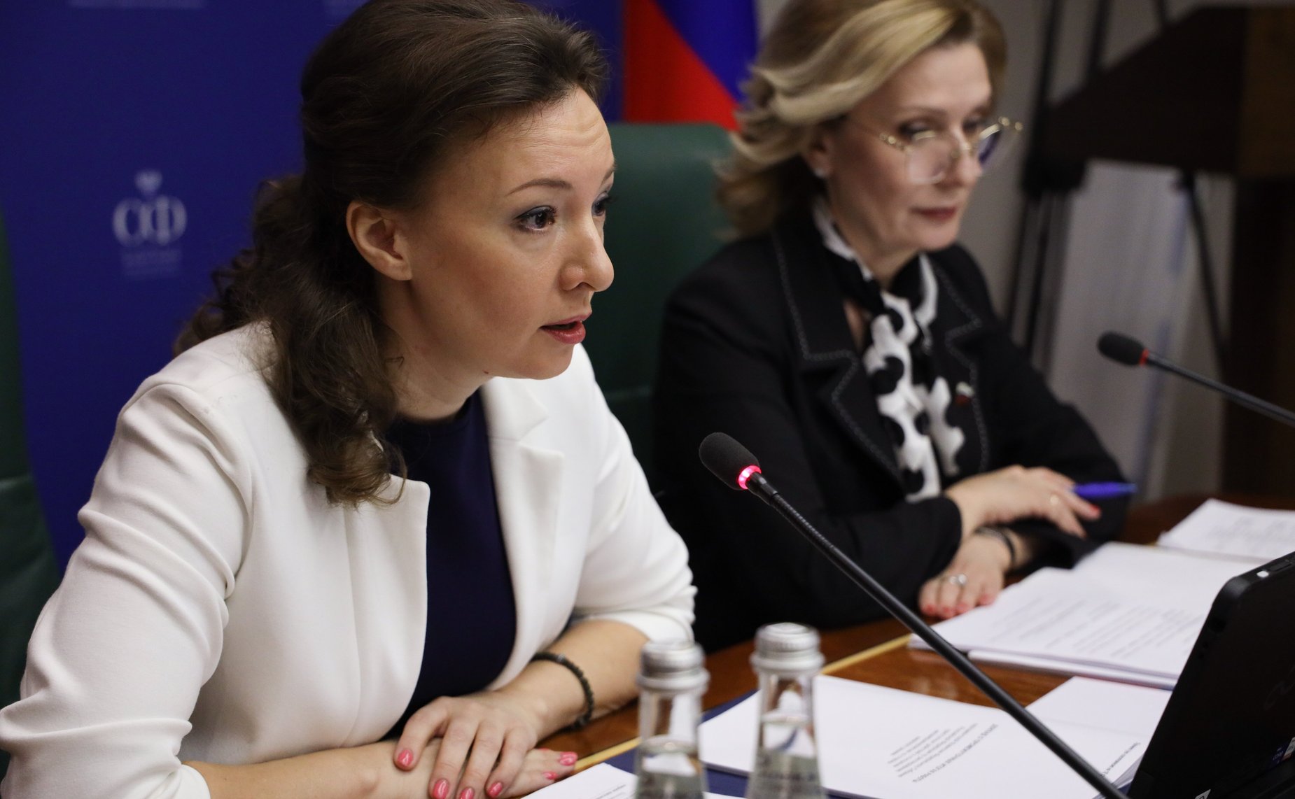 Заседание парламентской комиссии по расследованию преступных действий в отношении несовершеннолетних со стороны киевского режима