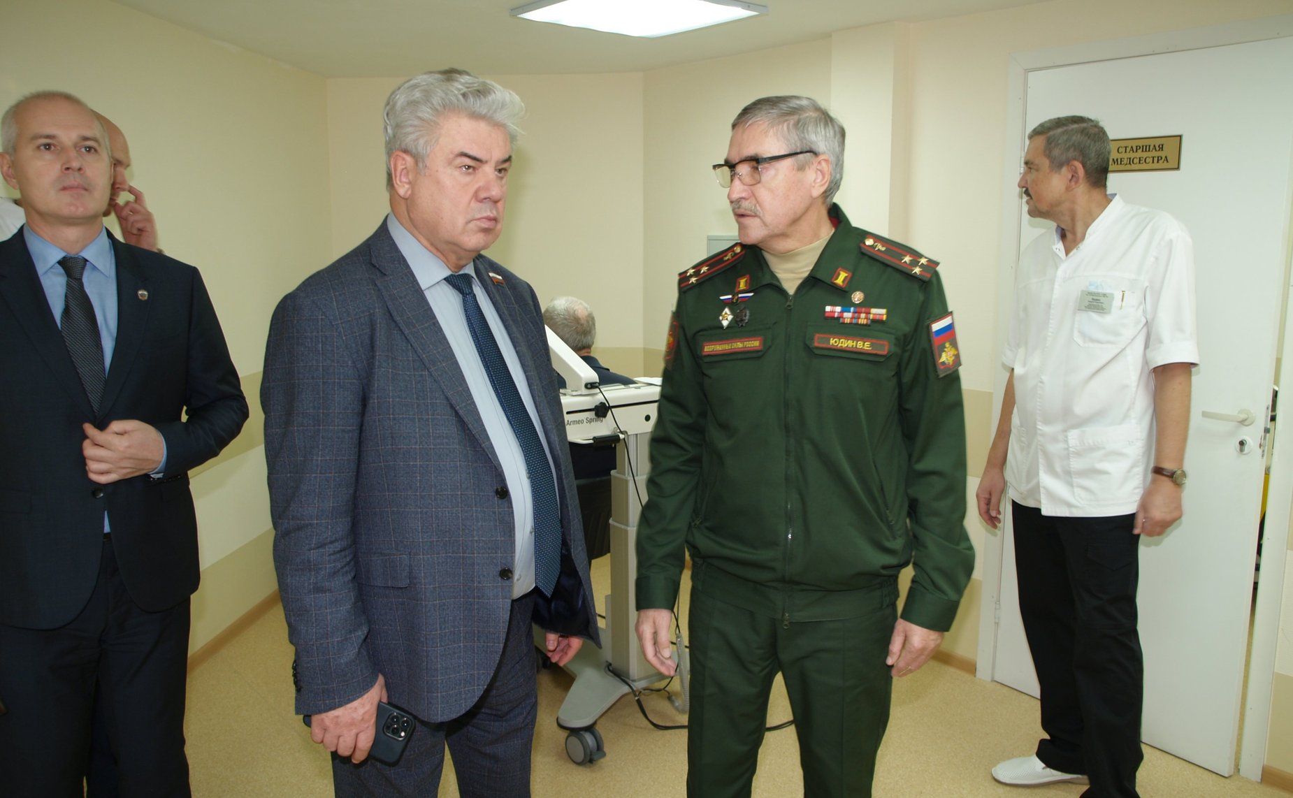 Председатель Комитета СФ по обороне и безопасности Виктор Бондарев посетил Лечебно-реабилитационный центр Центрального военно-клинического госпиталя им. А.А. Вишневского