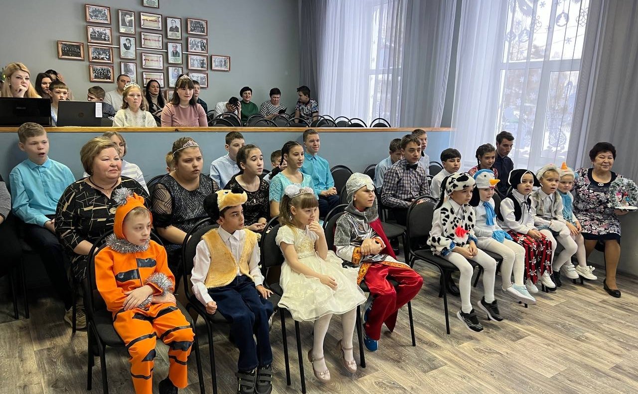 Айрат Гибатдинов поздравил детей Ульяновской области с наступающим Новым Годом