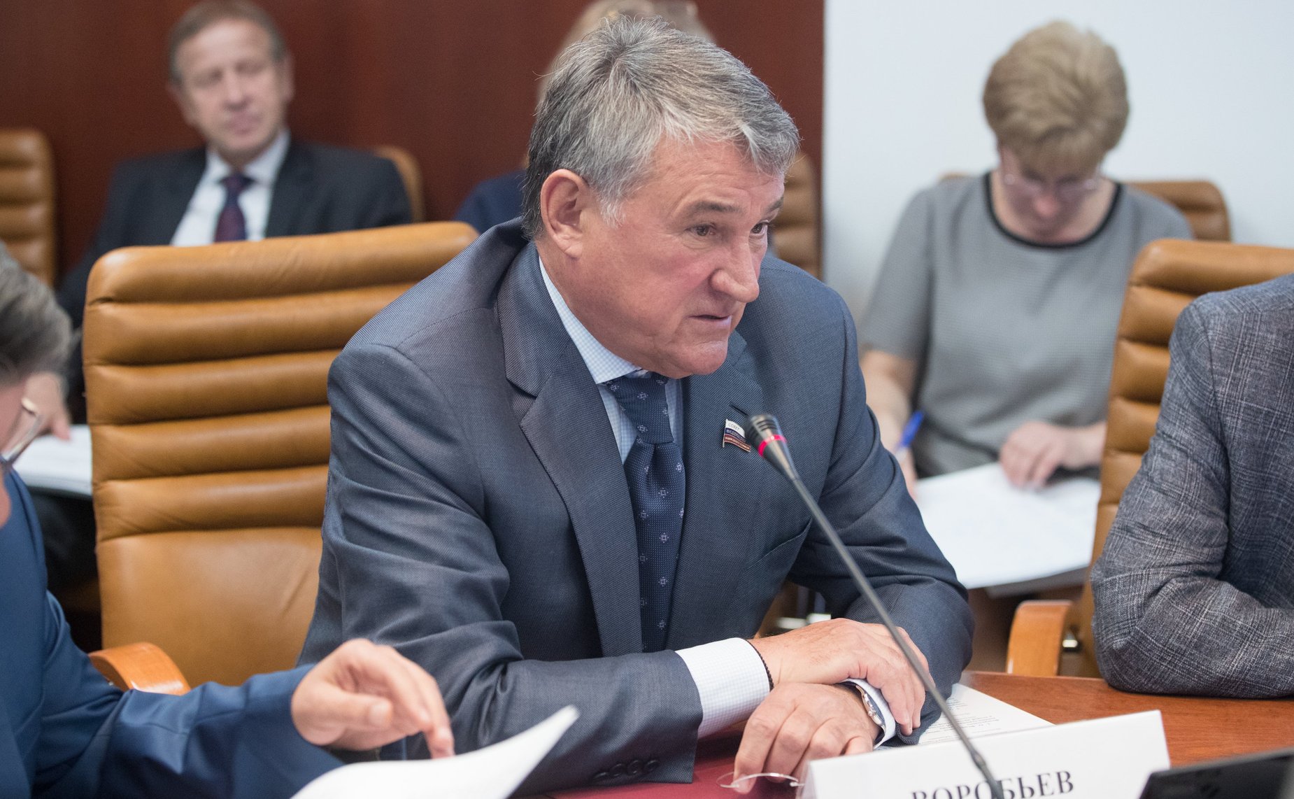 Ю. Воробьев