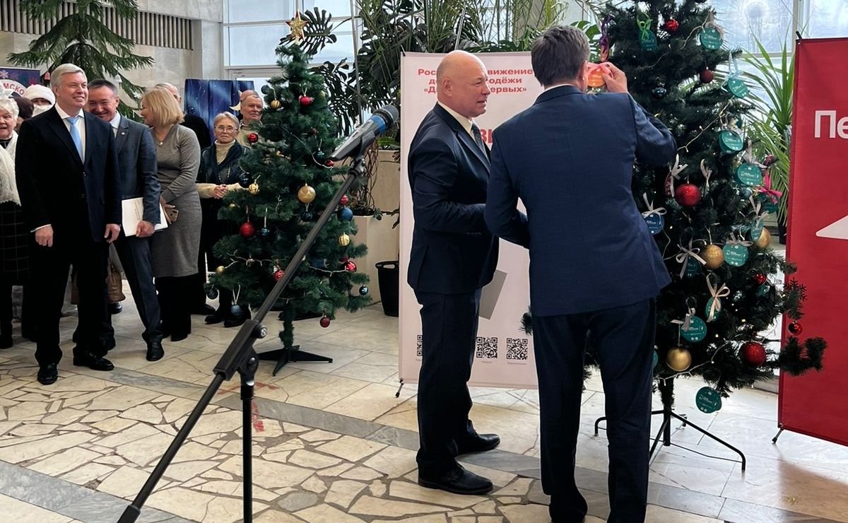 Сергей Рябухин принял участие в благотворительной акции «Ёлка желаний»