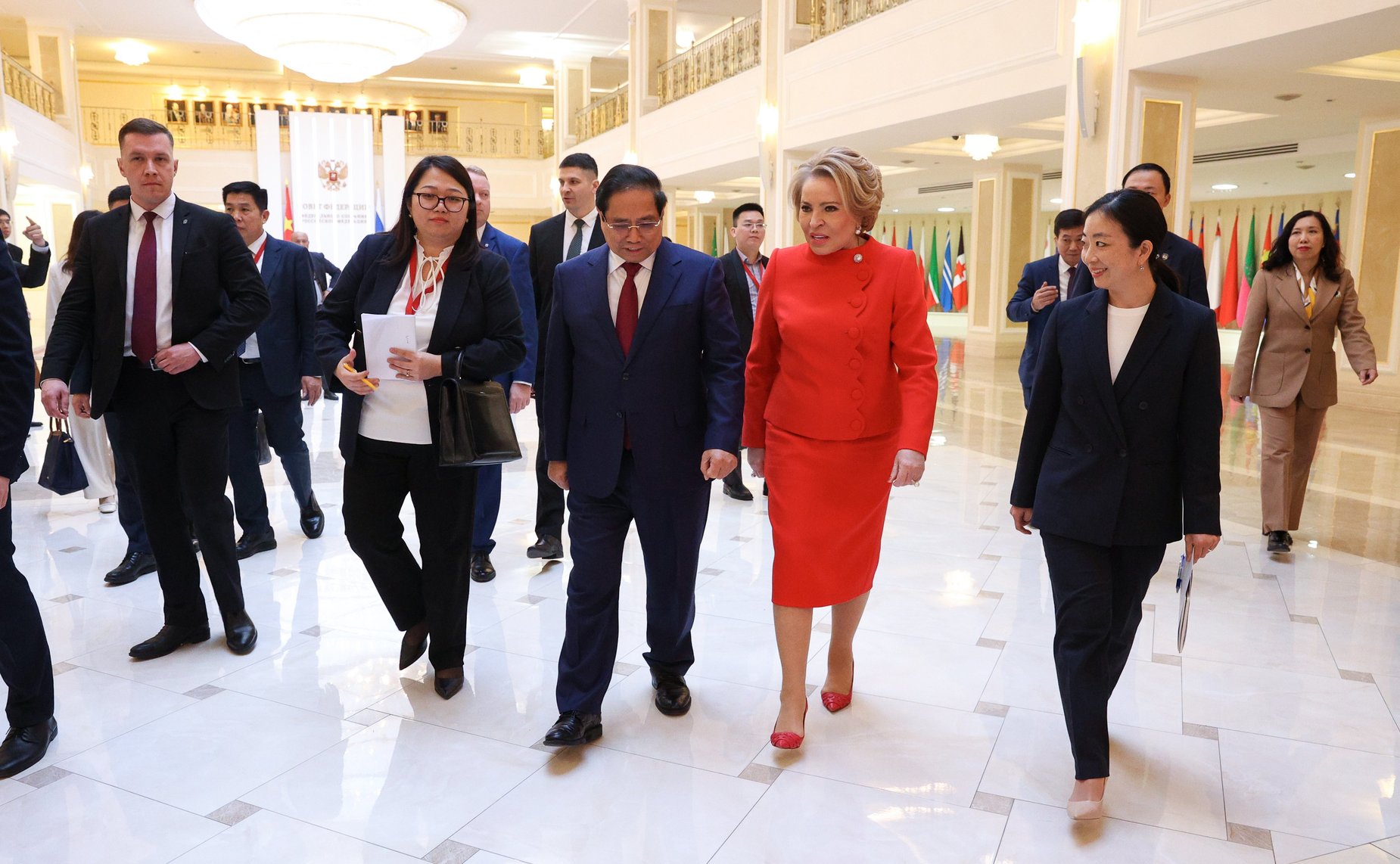 Валентина Матвиенко провела встречу с Премьер-министром Социалистической Республики Вьетнам Фам Минь Тинем