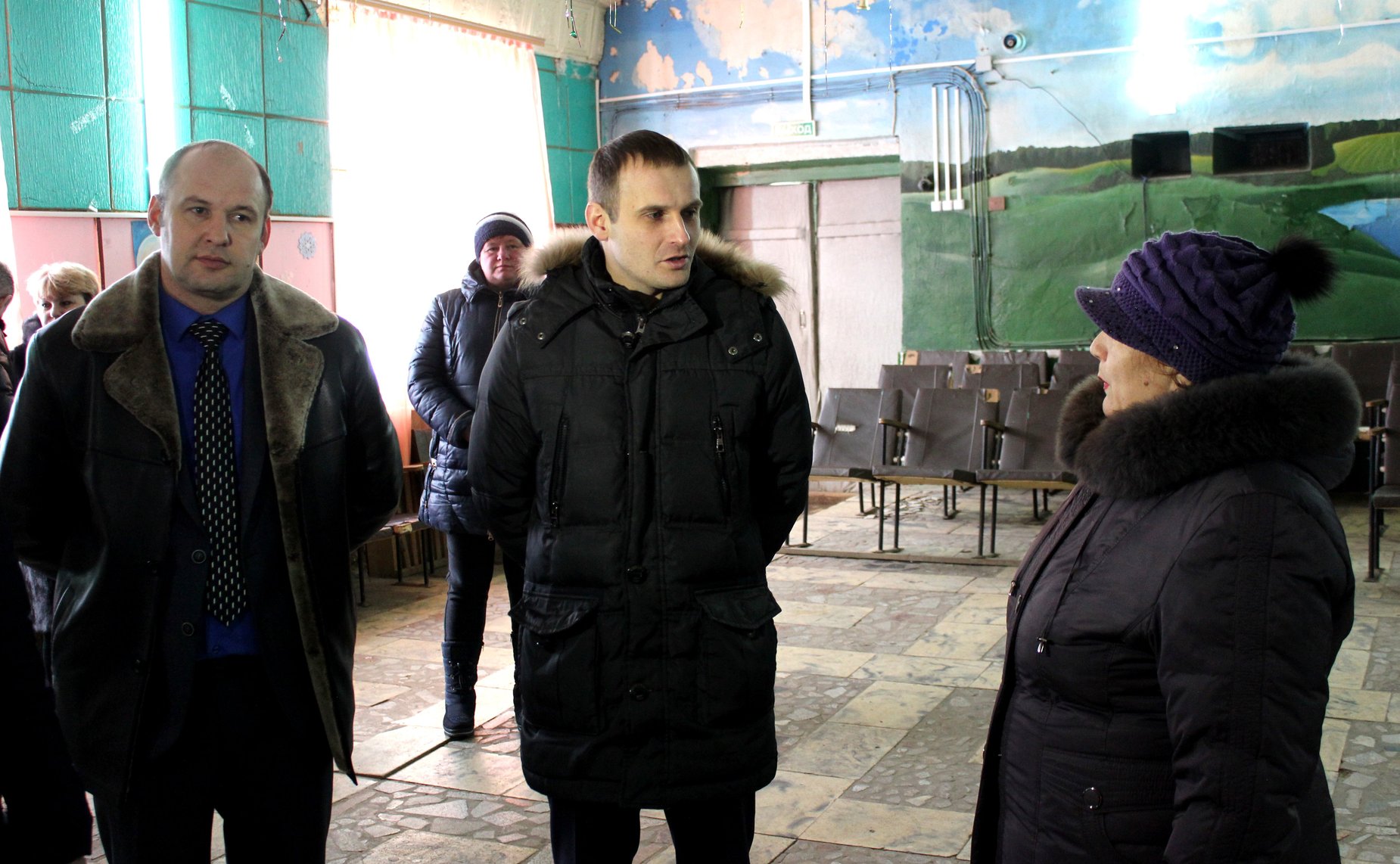 Сергей Леонов посетил ряд социальныхобъектов Глинковского района