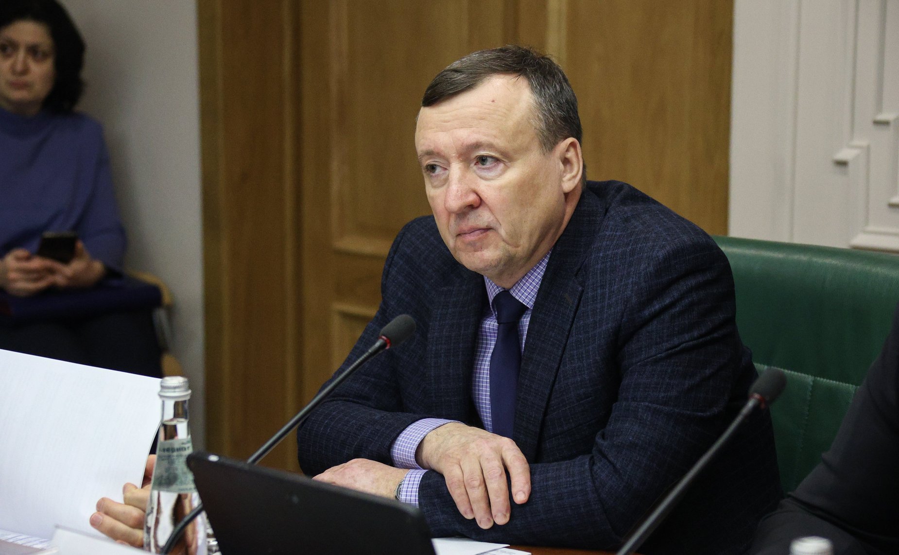 Заседание парламентской комиссии по расследованию преступных действии в отношении несовершеннолетних со стороны киевского режима