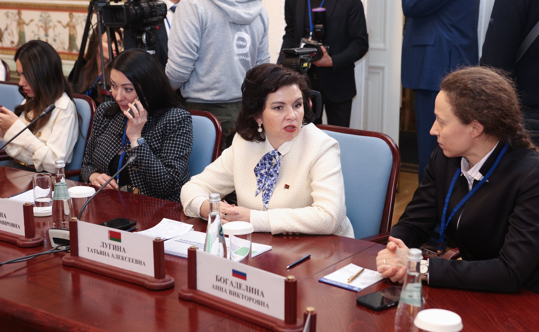 Встреча Валентины Матвиенко с представителями отрасли легкой промышленности и модной индустрии