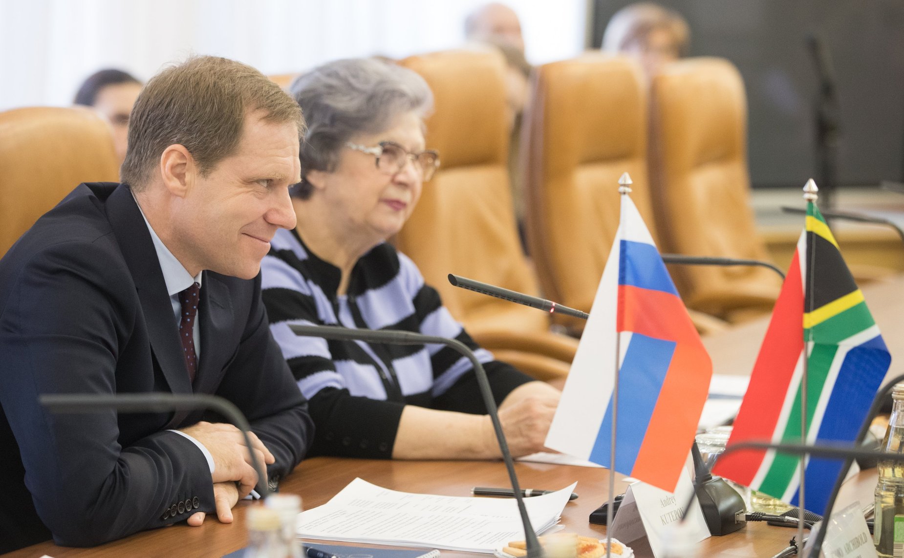 Встреча Андрея Кутепова с председателем комитетов Национального совета провинций Парламента Южно-Африканской Республики по контролю и межправительственным отношениям Джомо Арчиболдом Нъямби