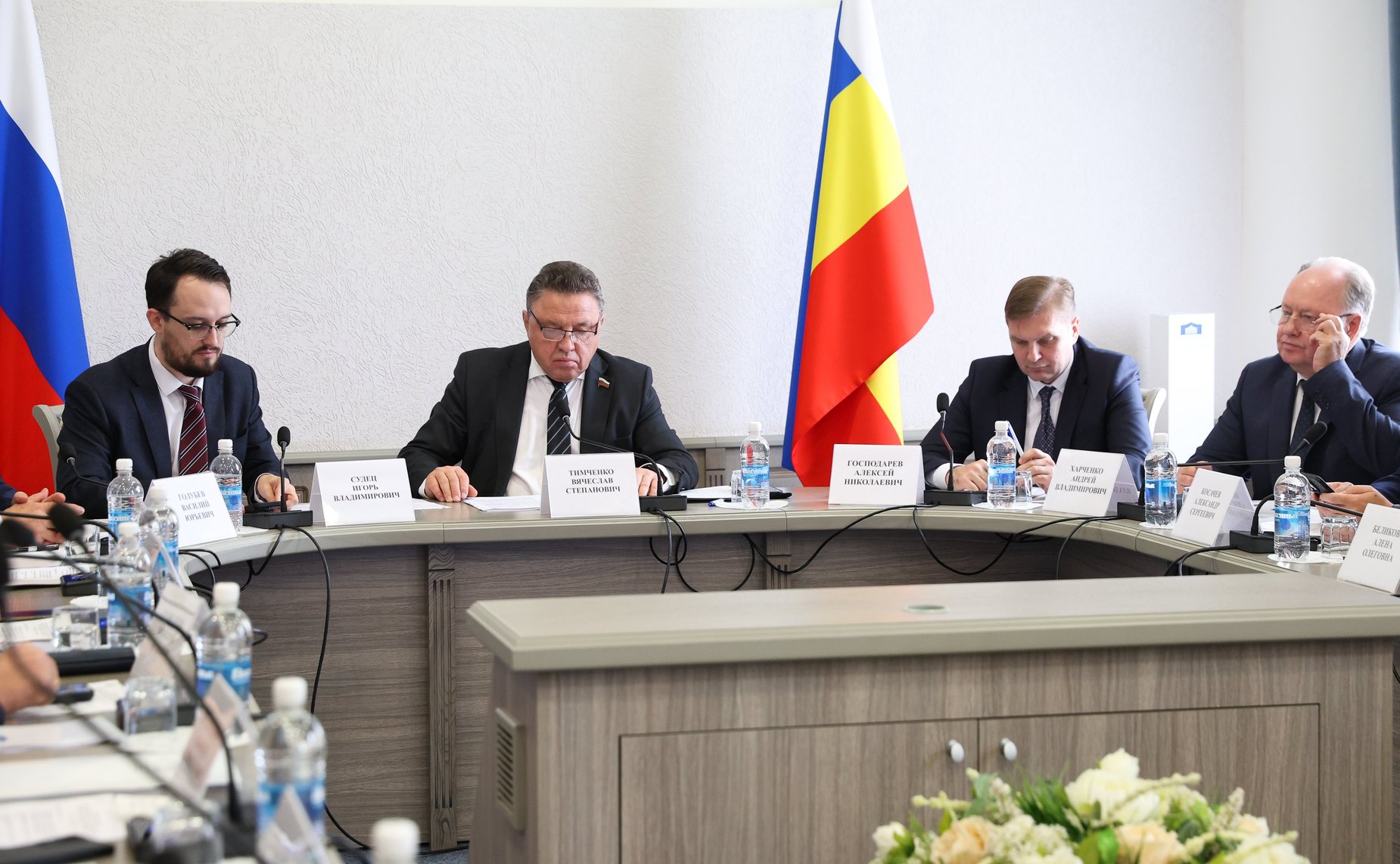 В Ростове-на-Дону состоялось выездное заседание комиссии Совета Федерации по мониторингу законодательства в сфере государственного контроля (надзора) и муниципального контроля