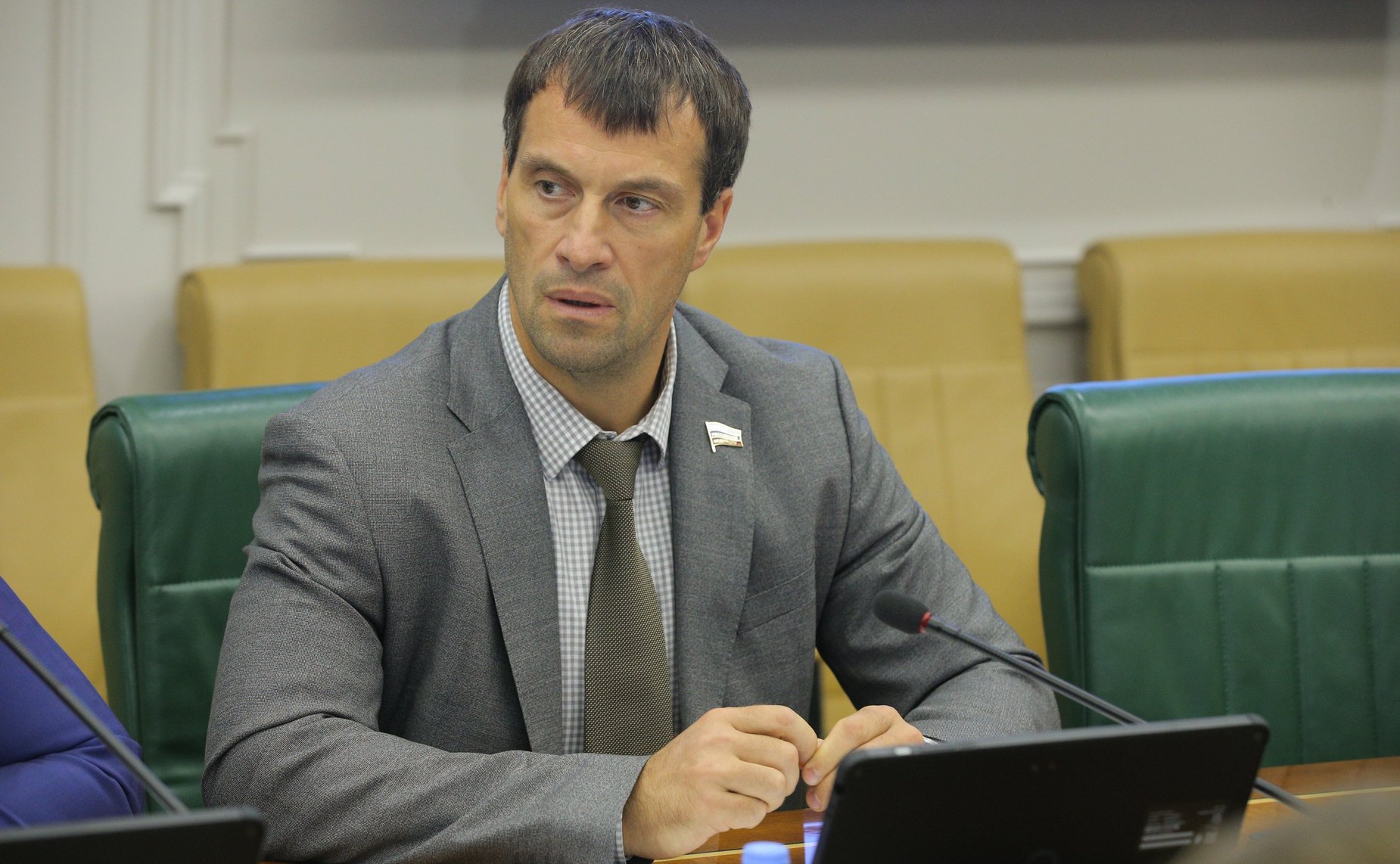 Эдуард Исаков