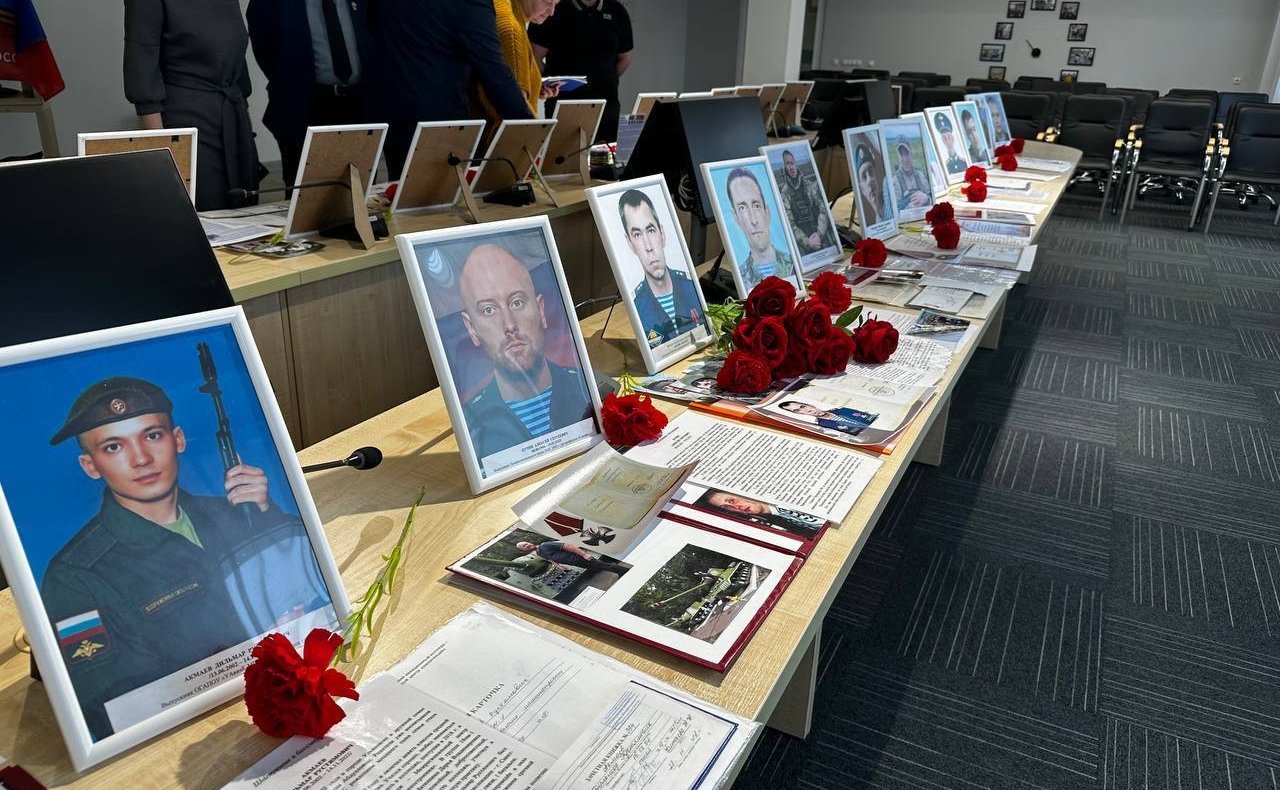 Айрат Гибатдинов посетил в регионе два образовательных учреждения