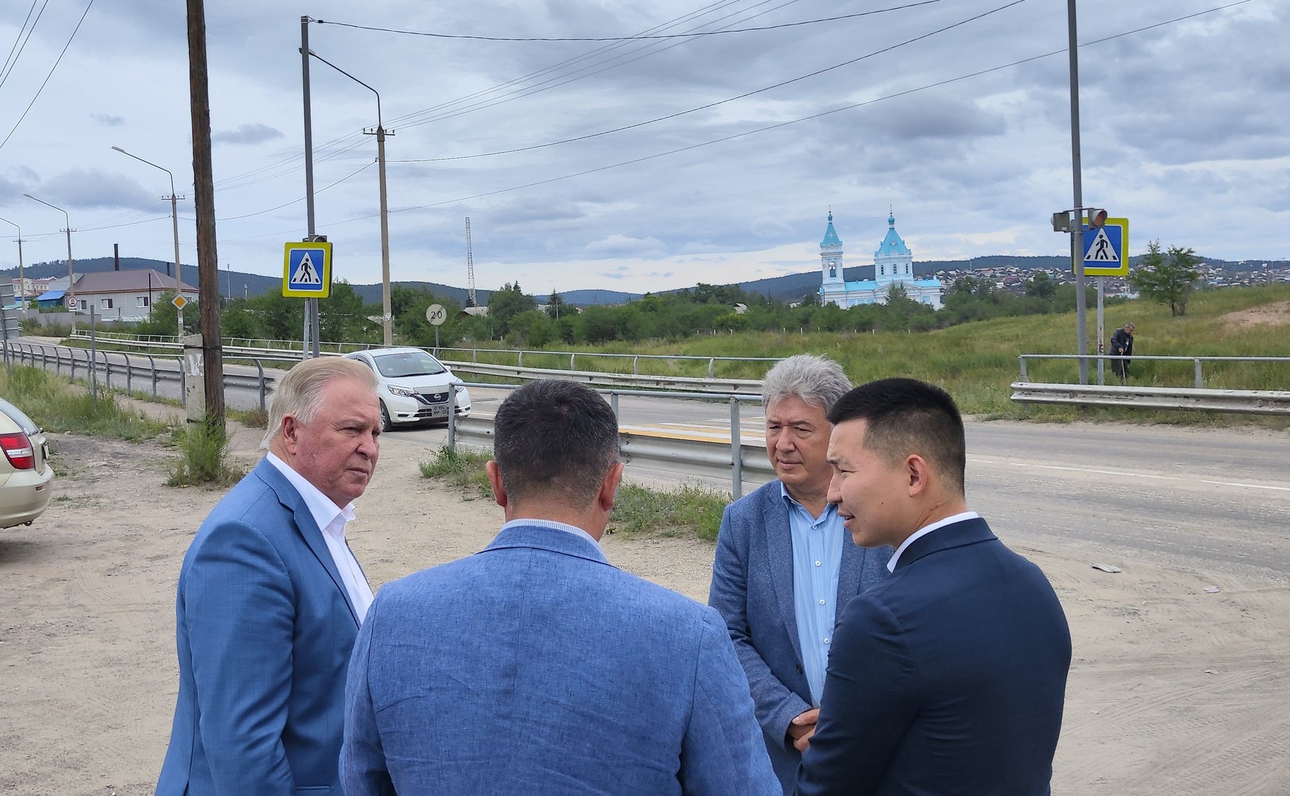 Вячеслав Наговицын во время региональной недели ознакомился с программой подготовки к празднованию 300-летия исторического города Кяхта