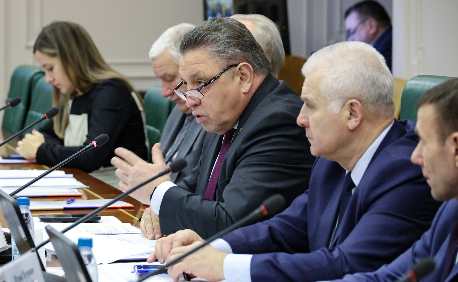 Совещание Комитета СФ по Регламенту и организации парламентской деятельности совместно с Комитетом СФ по обороне и безопасности «О совершенствовании правового регулирования деятельности органов федерального государственного пожарного надзора»