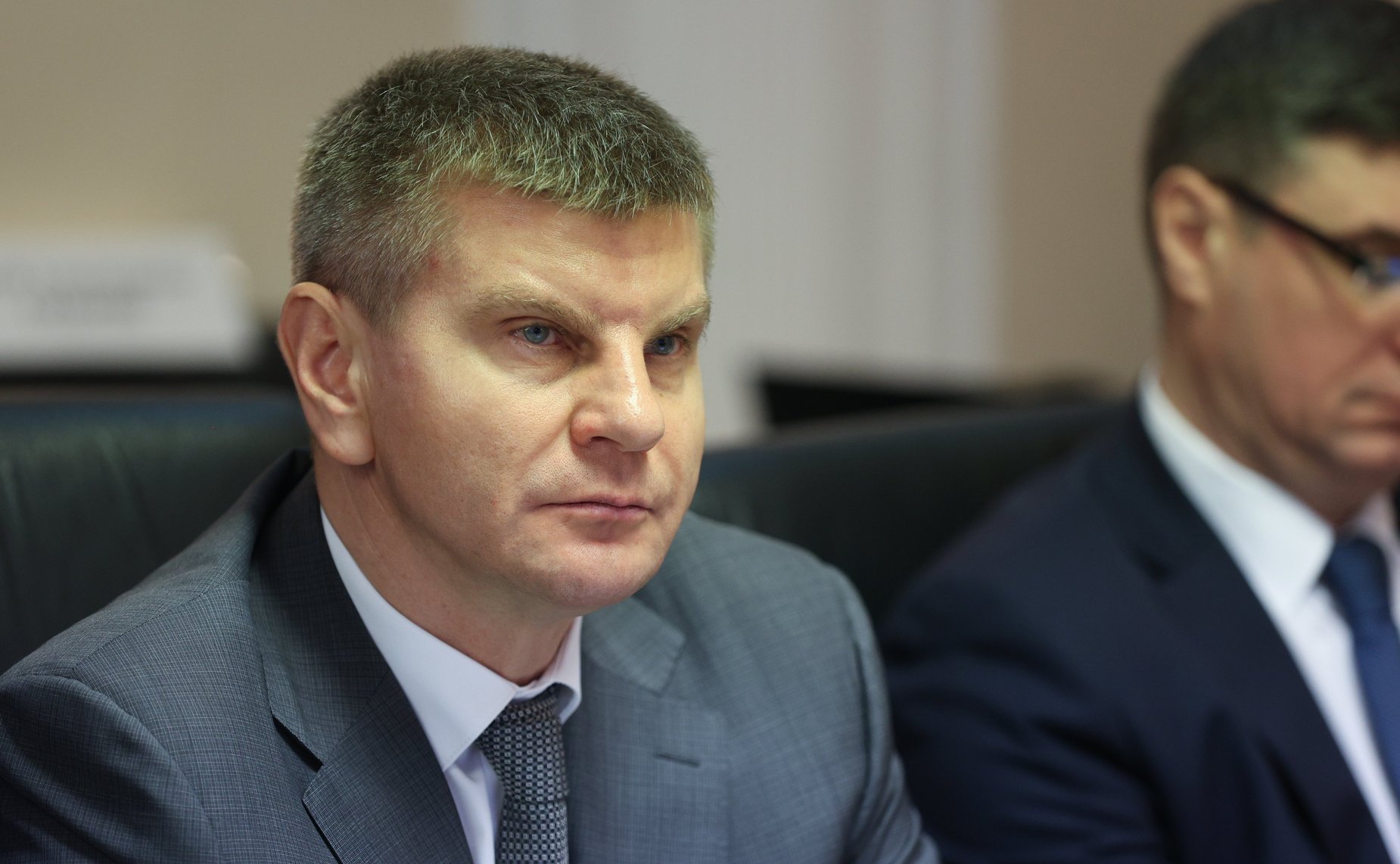 Геннадий Голов