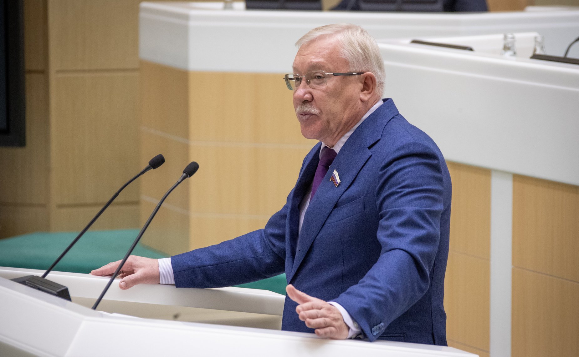 Олег Морозов