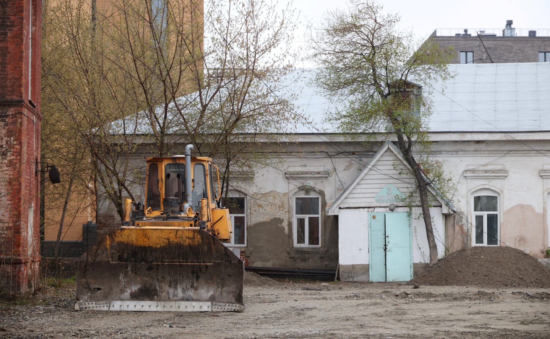 Сенаторы посетили строительство стационара Иркутской областной детской клинической больницы