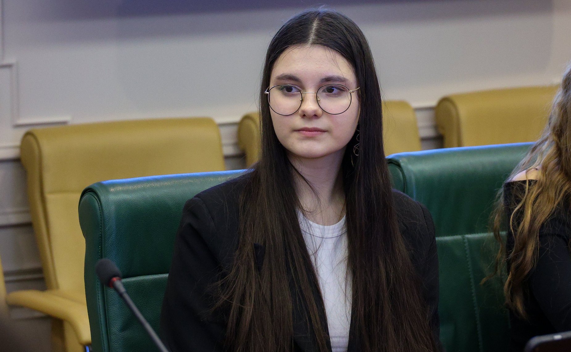 Наталья Комарова провела встречу с учащимися 10–11 класса