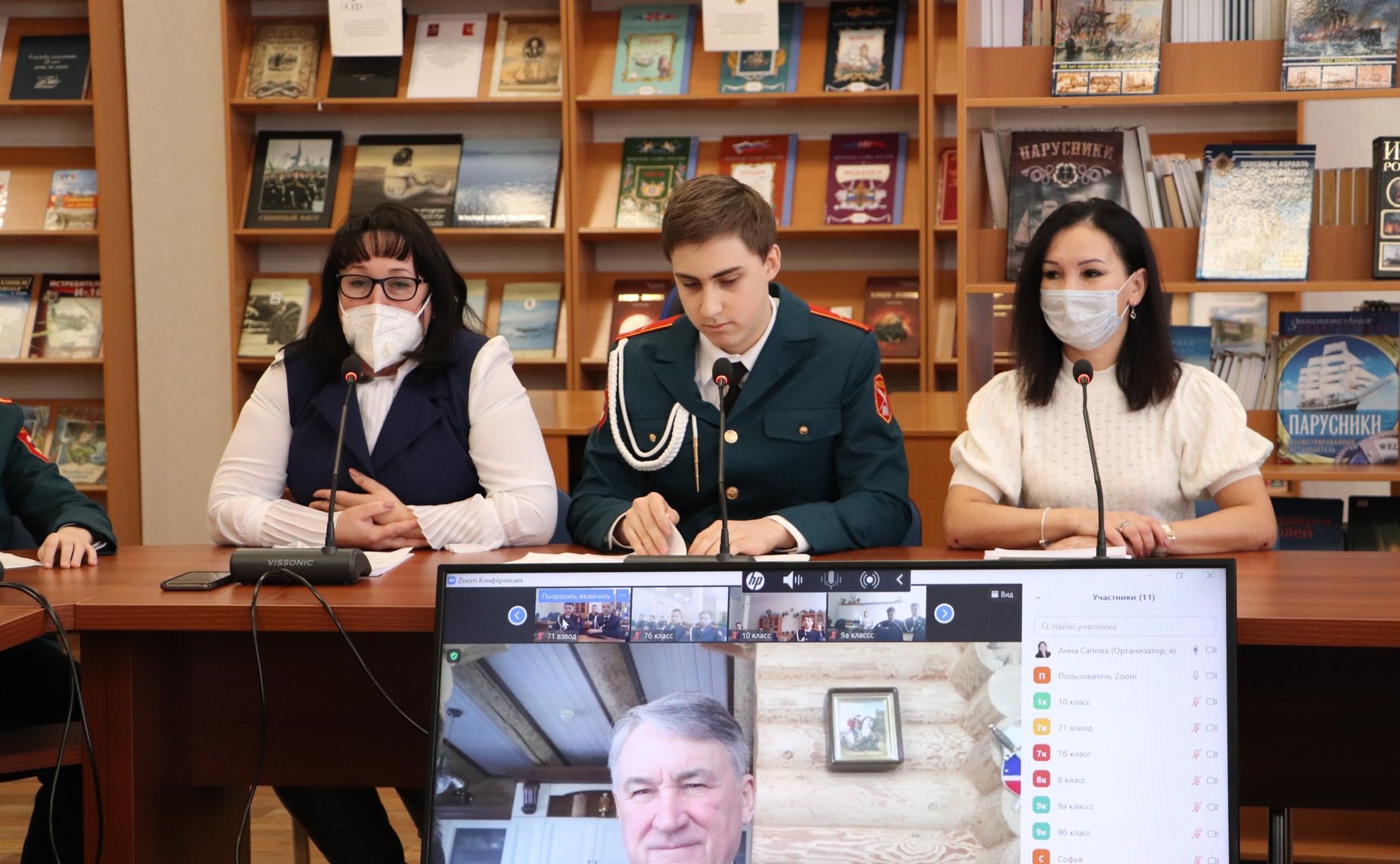 Юрий Воробьев провел урок, посвященный Дню защитника Отечества