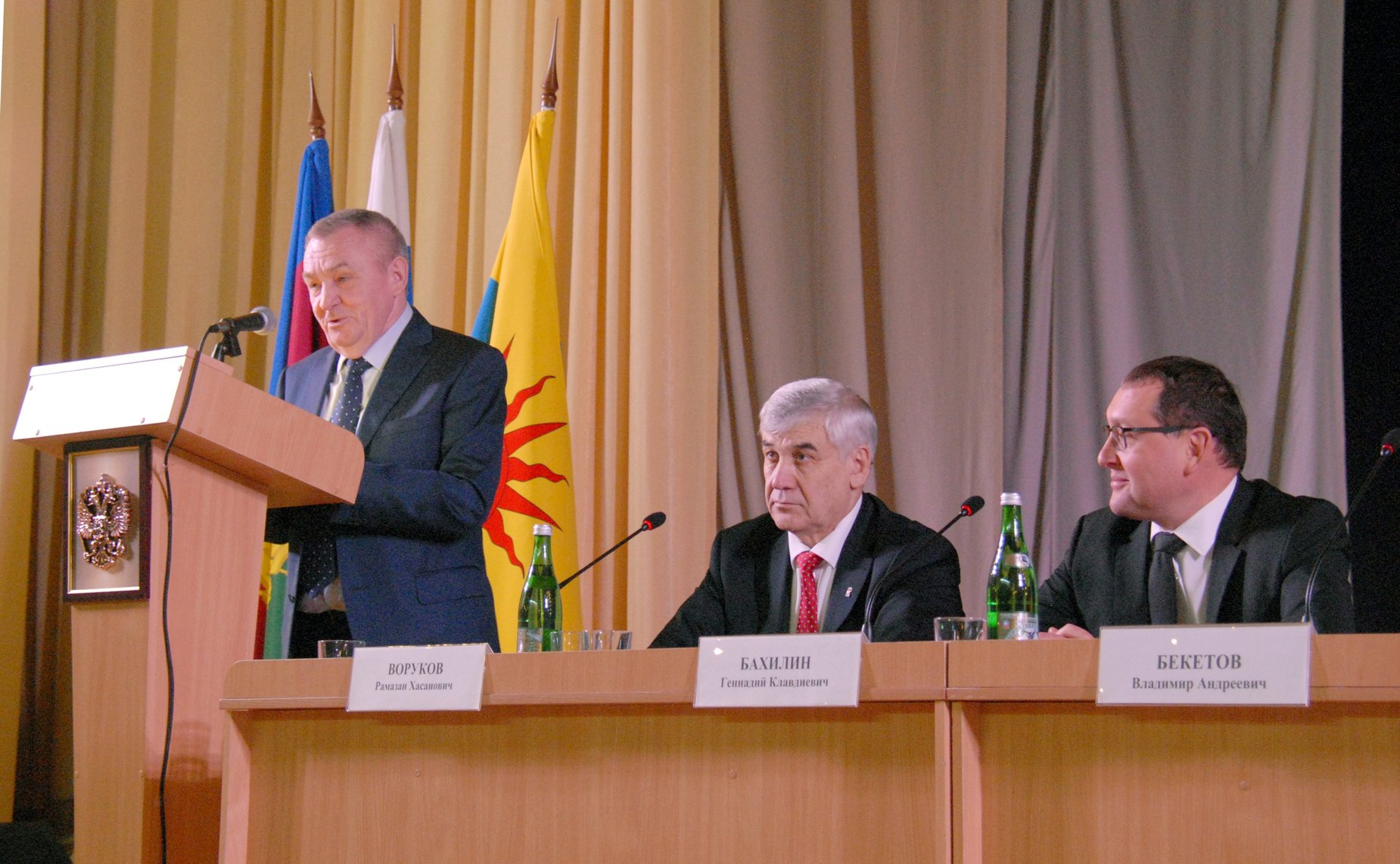 Владимир Бекетов принял участие в работе открытой сессии Совета муниципального образования Успенский район