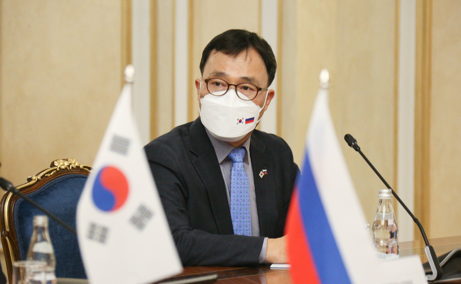 Встреча заместителя Председателя Совета Федерации Константина Косачева с Министром иностранных дел Республики Корея Чон Ый Ёном