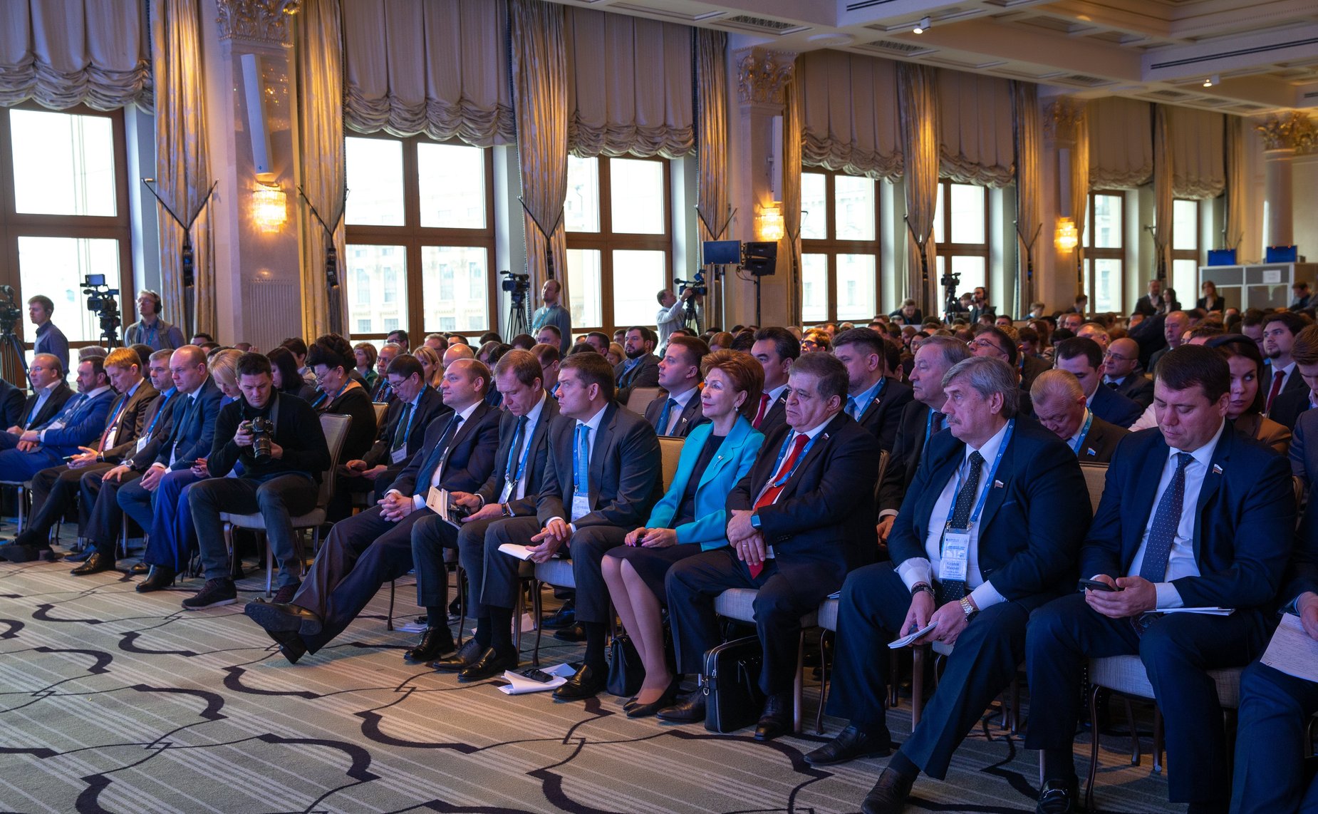 Члены Совета Федерации приняли участие в работе форума «Инвестиции в регионы – инвестиции в будущее»