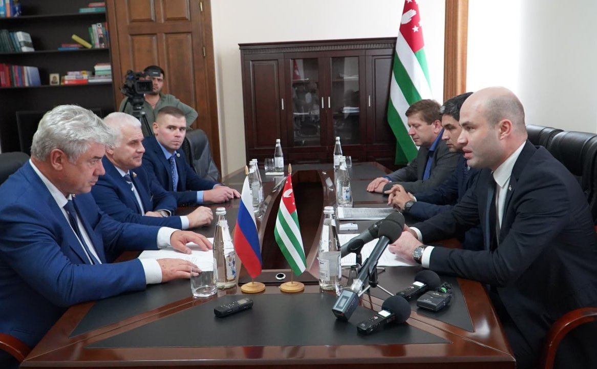 Состоялось заседание Комиссии по сотрудничеству Совета Федерации и Народного Собрания – Парламента Республики Абхазия