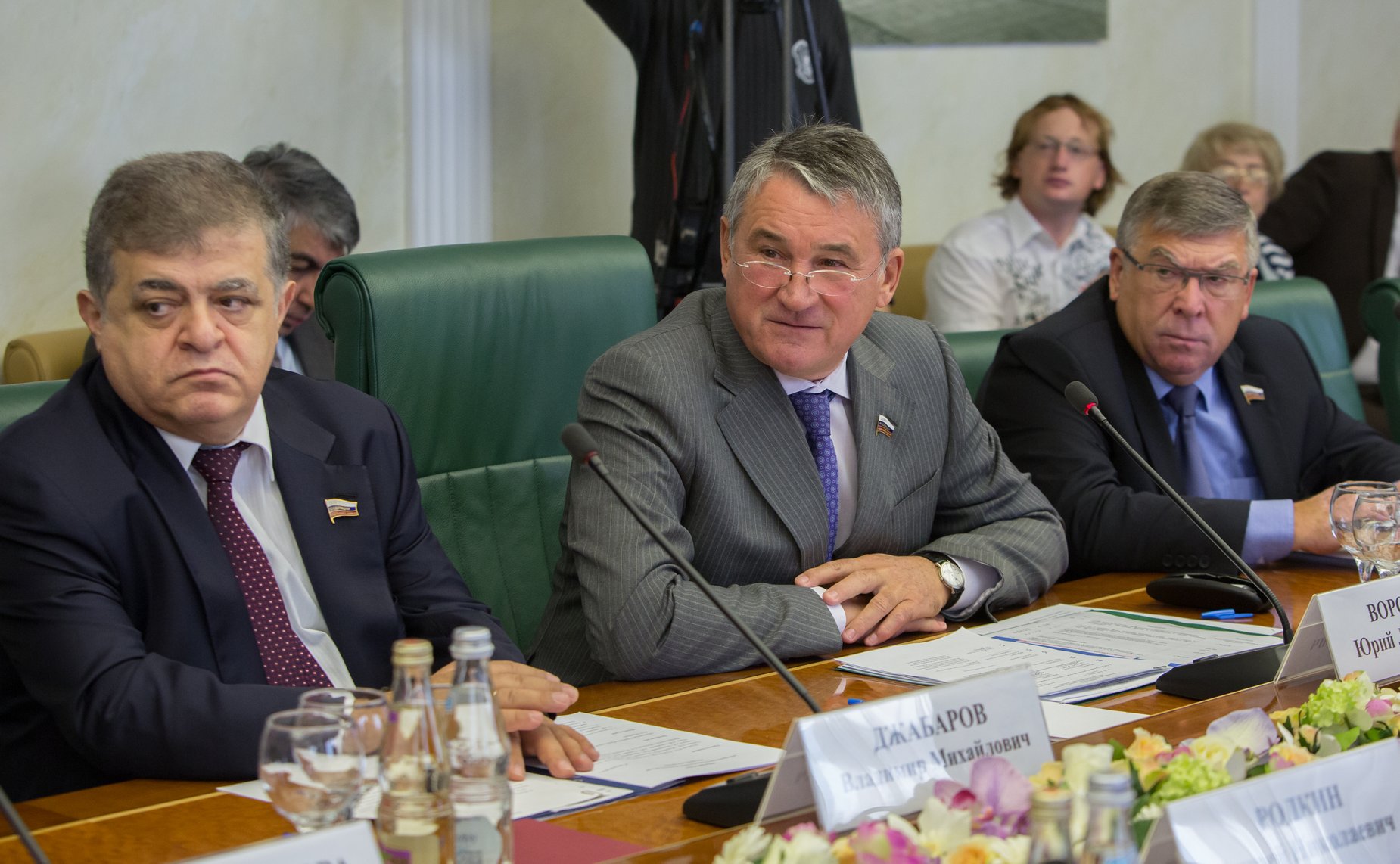 Ю. Воробьев В. Джабаров на заседании Комитета общественной поддержки жителей Юго-Востока Украины