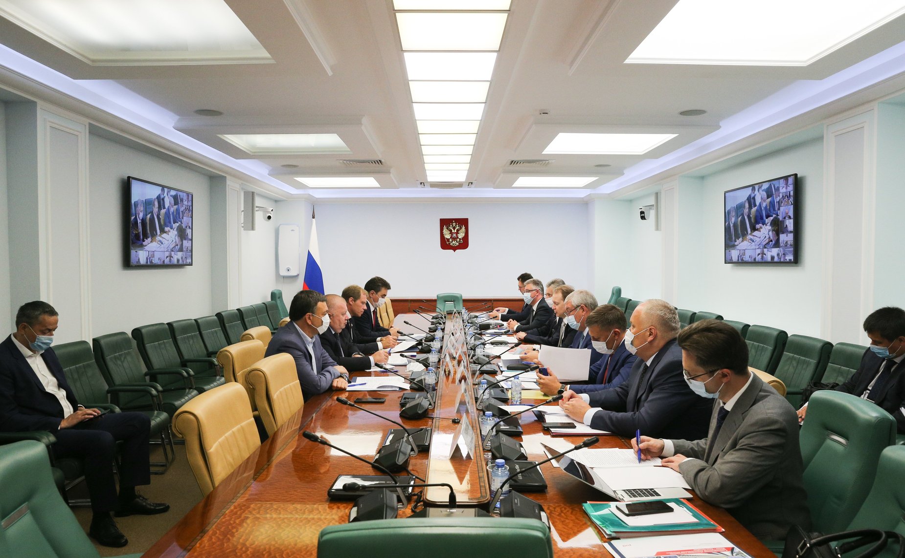 Парламентские слушания на тему «О реализации долгосрочной программы развития открытого акционерного общества «Российские железные дороги» до 2025 года»