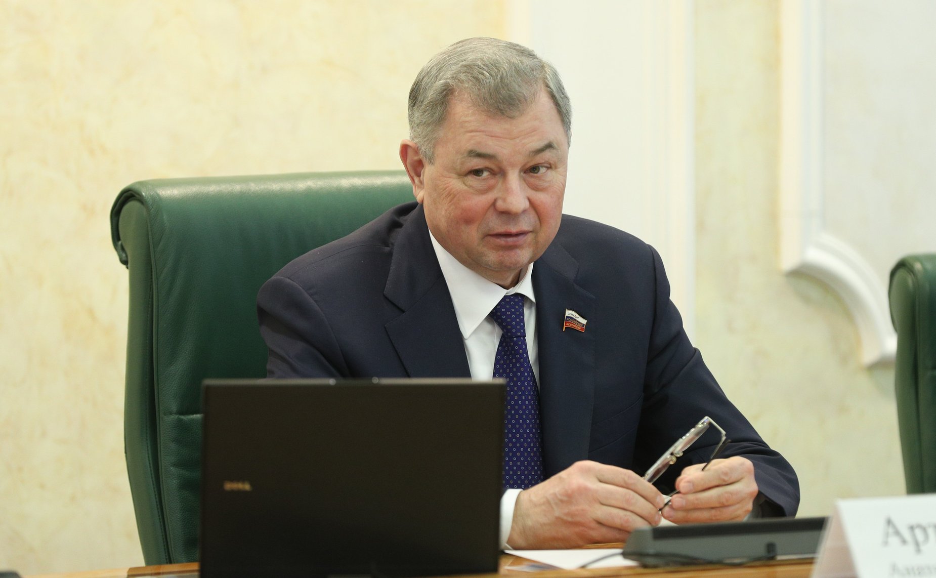 Анатолий Артамонов