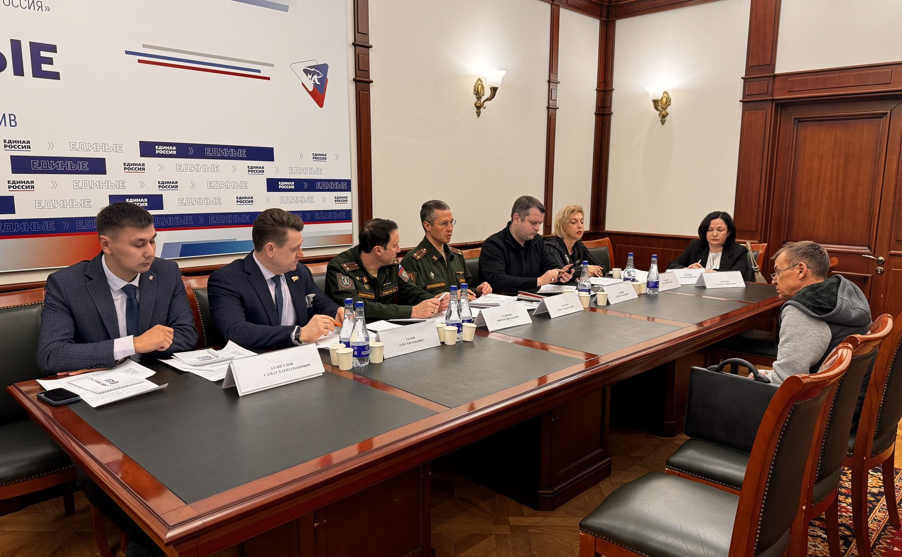 Олег Голов провел совместный прием участников СВО и членов их семей в Уфе