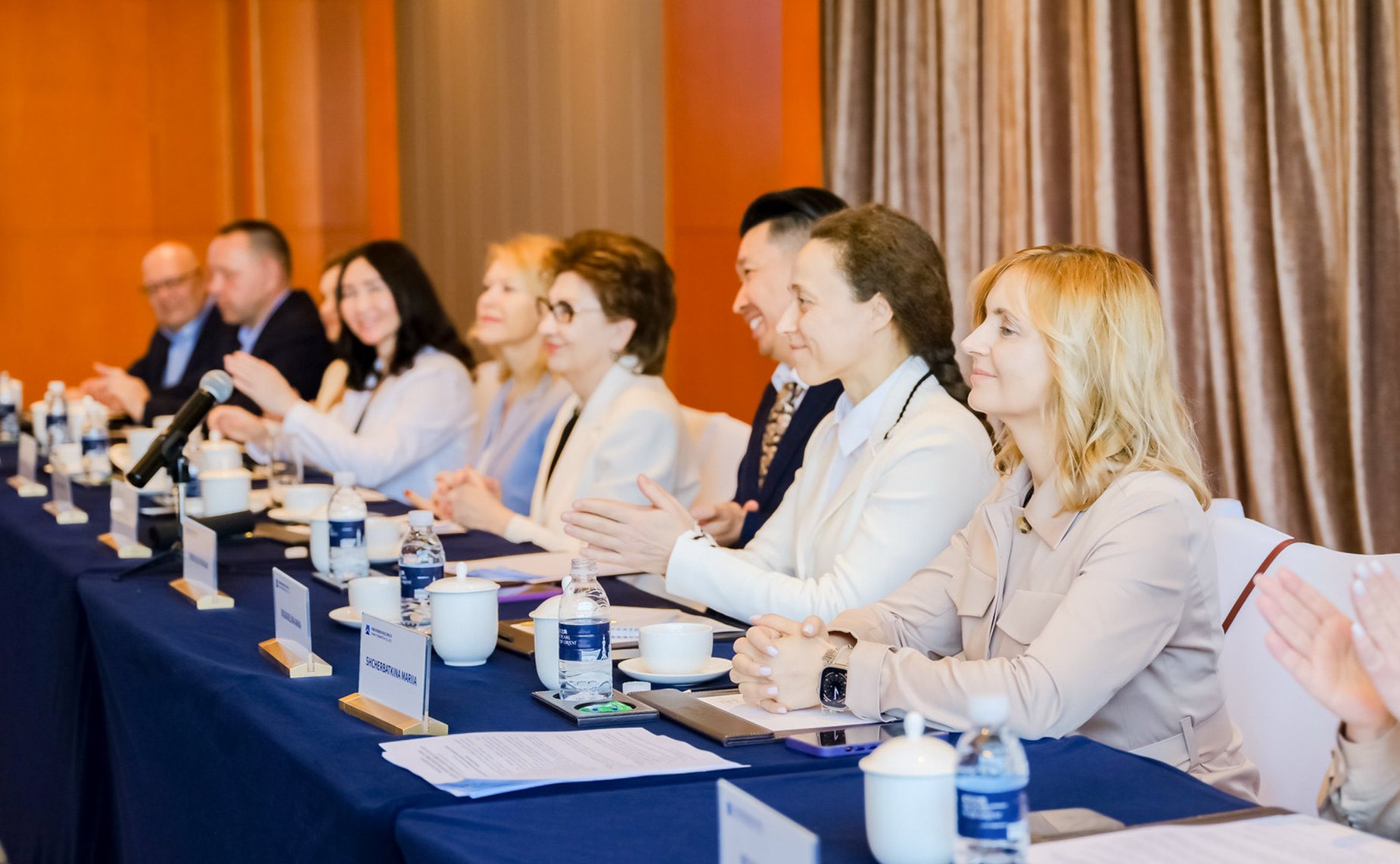 Галина Карелова приняла участие в выездной сессии Совета Евразийского женского форума, организованной командой проекта «Женщины в легкой промышленности» в рамках деловой программы международной выставки SinoCorrugated 2025 в Шанхае