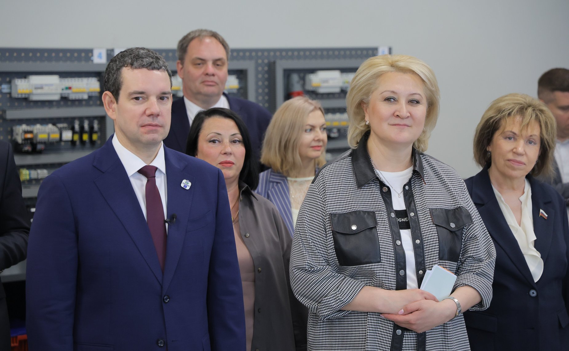 Выездное заседание Комитета Совета Федерации по науке, образованию и культуре «Развитие системы непрерывного образования для обеспечения технологического лидерства региона ( на примере Вологодской области)» Посещение химико-технологического колледжа