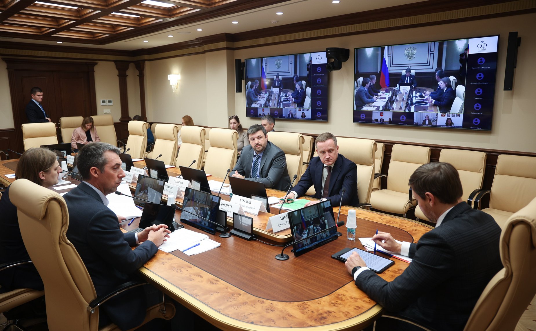 Круглый стол Комитета СФ по конституционному законодательству и государственному строительству «Совершенствование механизмов противодействия незаконному обороту алкогольной продукции: законодательные инициативы и правоприменительная практика»