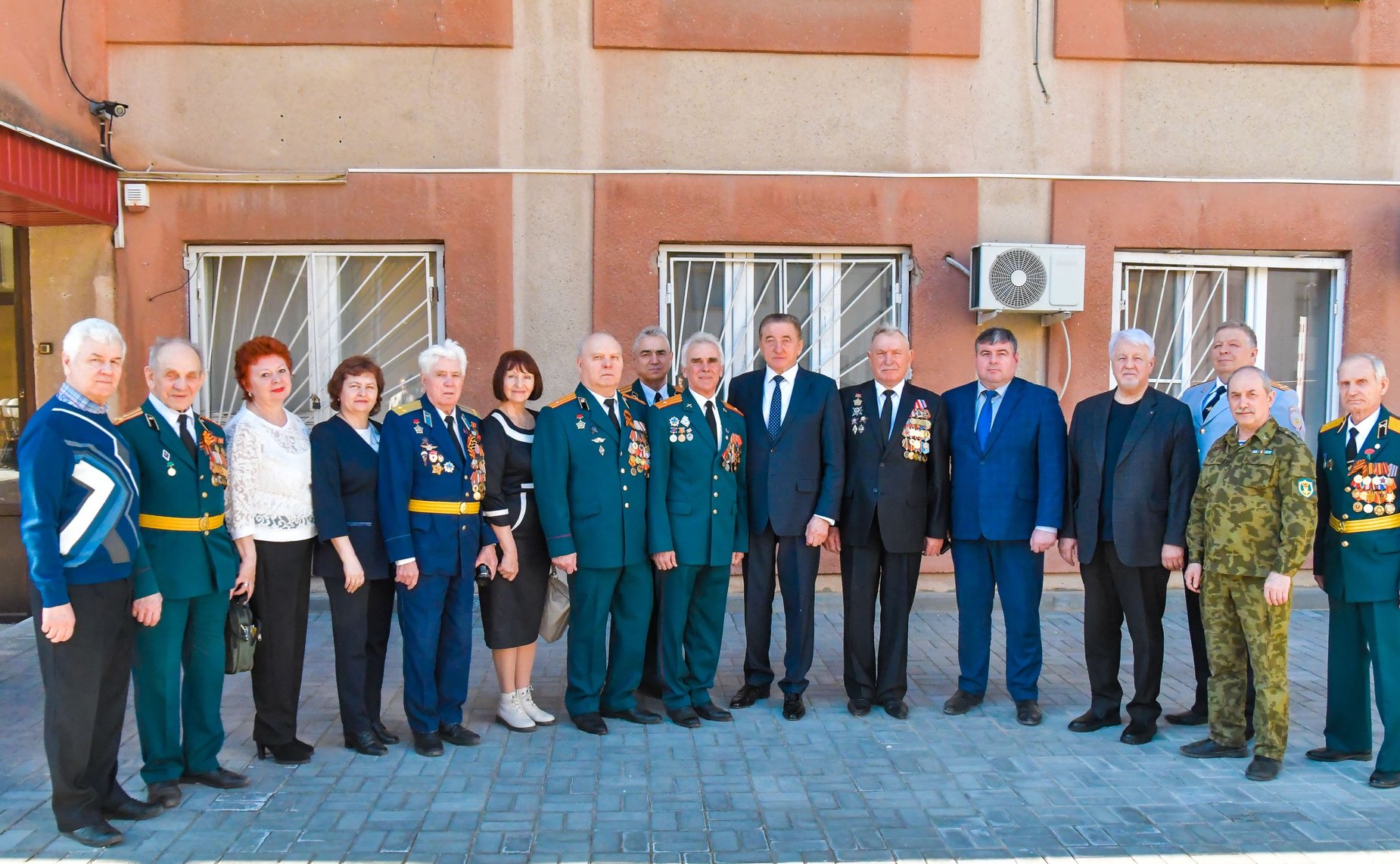 Сергей Лукин провел встречу с активом общественной организации ветеранов (пенсионеров) войны, труда, Вооруженных сил и правоохранительных органов Советского района г. Воронежа