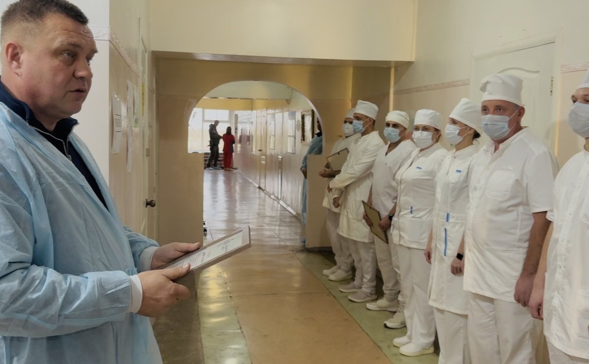 Игорь Кастюкевич посетил военный госпиталь, расположенный в одном из населенных пунктов региона
