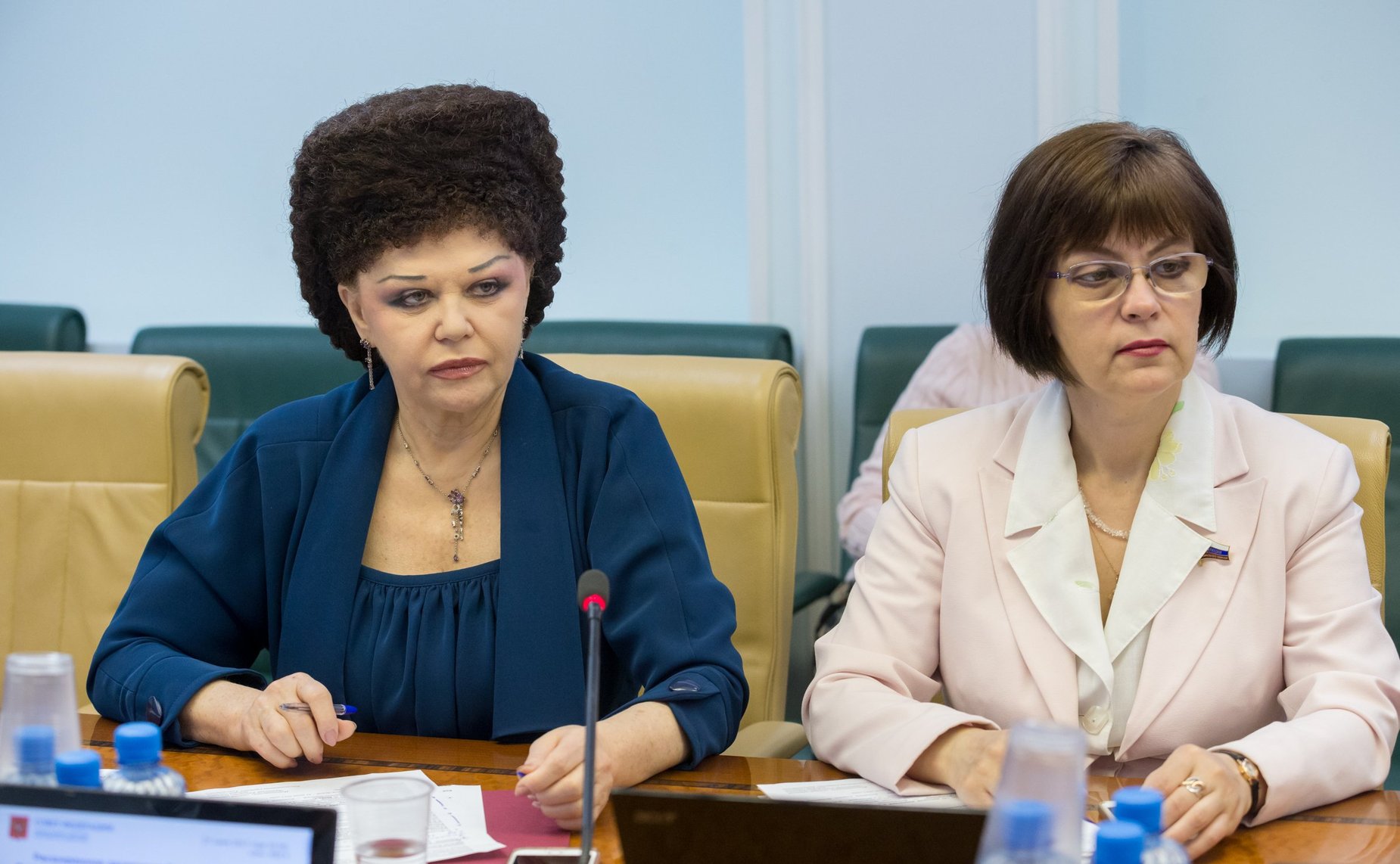 В. Петренко и Е. Попова