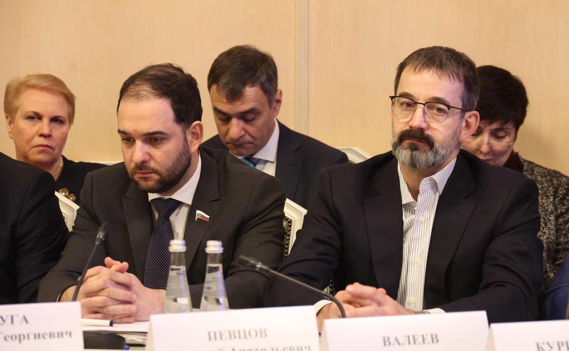 Первое заседание парламентской Комиссии по расследованию обстоятельств, связанных с созданием американскими специалистами биологических лабораторий на территории Украины