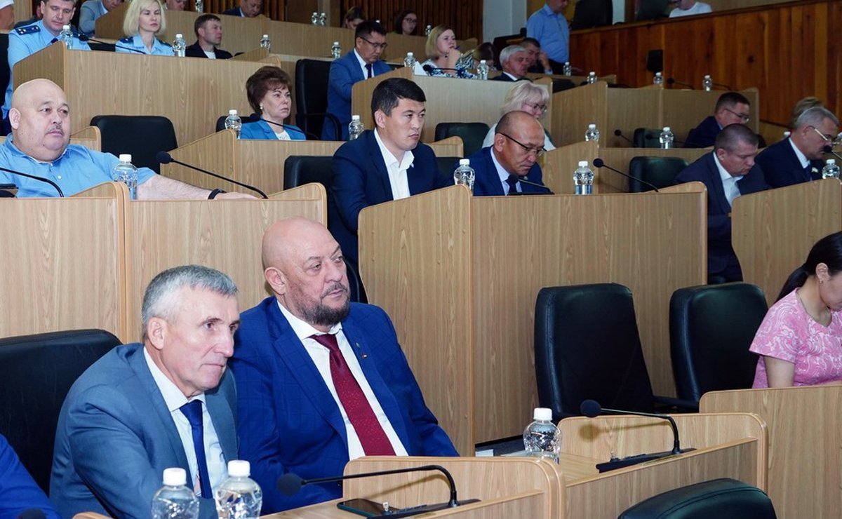 Татьяна Гигель приняла участие в работе очередной сессии парламента Республики Алтай