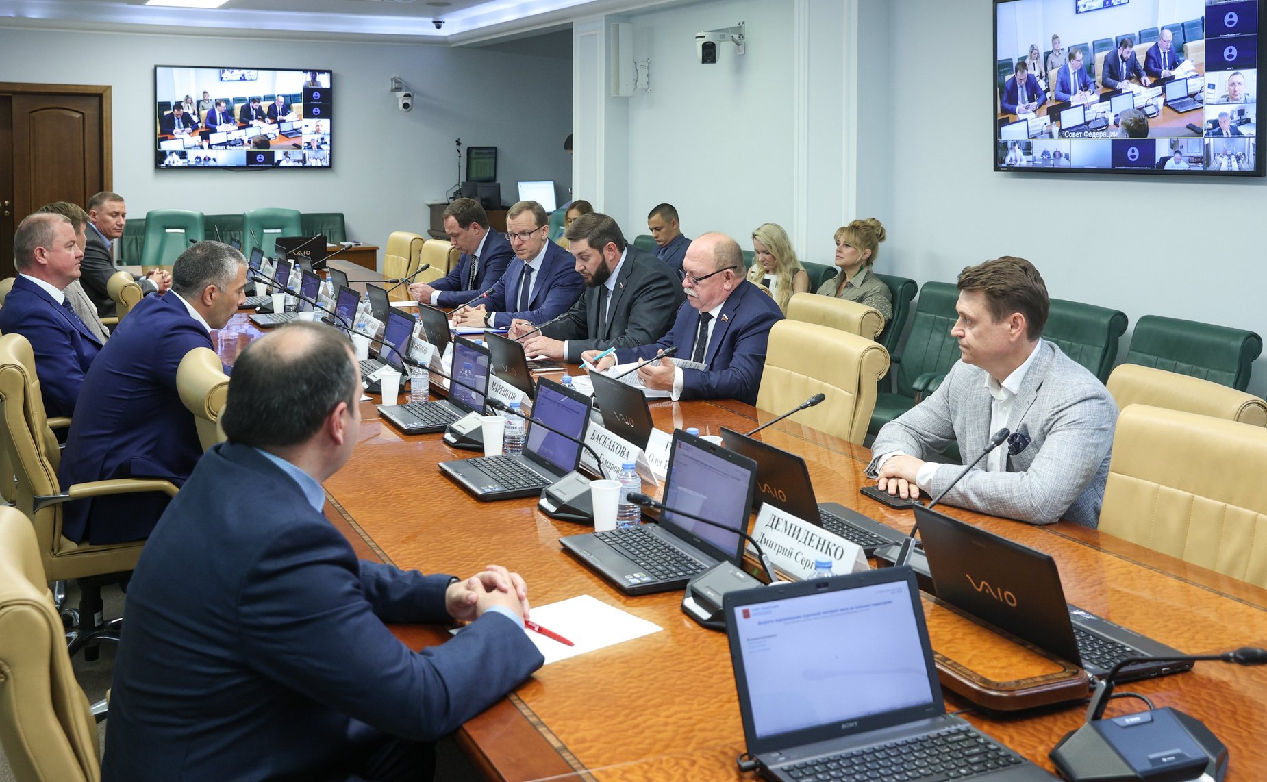 Круглый стол Комитета Совета Федерации по экономической политике совместно с Комитетом Совета Федерации по аграрно-продовольственной политике и природопользованию «Вопросы модернизации отделений почтовой связи на сельских территориях»