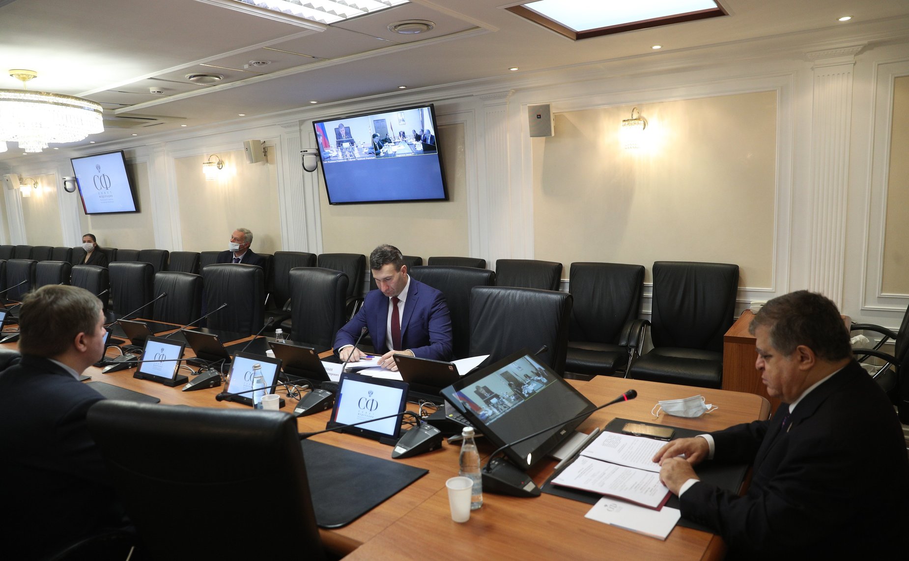 Видеоконференция, посвященная подготовке «круглого стола» в рамках Межпарламентского форума «Таджикистан-Россия»