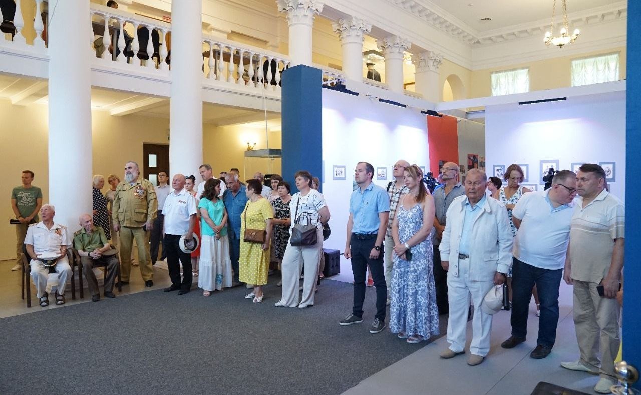 Екатерина Алтабаева приняла участие в открытии выставок рисунков о борьбе с фашизмом в дни Великой Отечественной войны и о борьбе с неонацизмом в наши дни