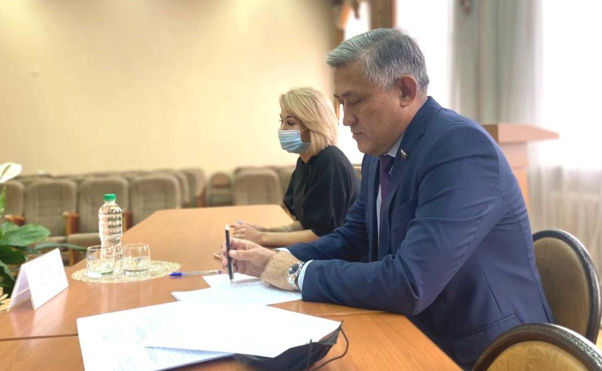 Юрий Валяев провел совещание в администрации муниципального образования