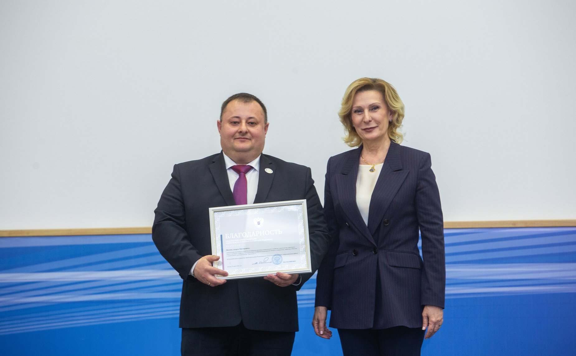 Заместитель Председателя СФ Инна Святенко посетила с Владимирскую область по случаю 30-летия Законодательного Собрания Владимирской области и поздравила депутатов и сотрудников Законодательного Собрания