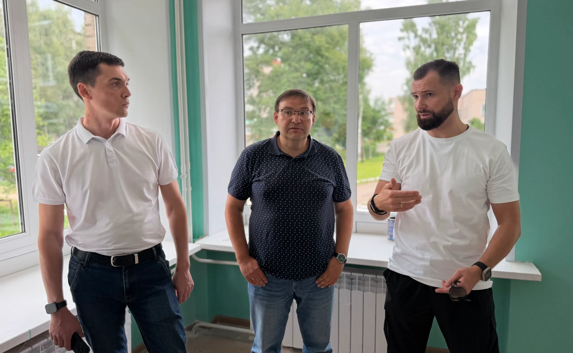 Роман Маслов проинспектировал ход капитального ремонта в детском саду «Солнышко» в посёлке Тоншалово Череповецкого округа