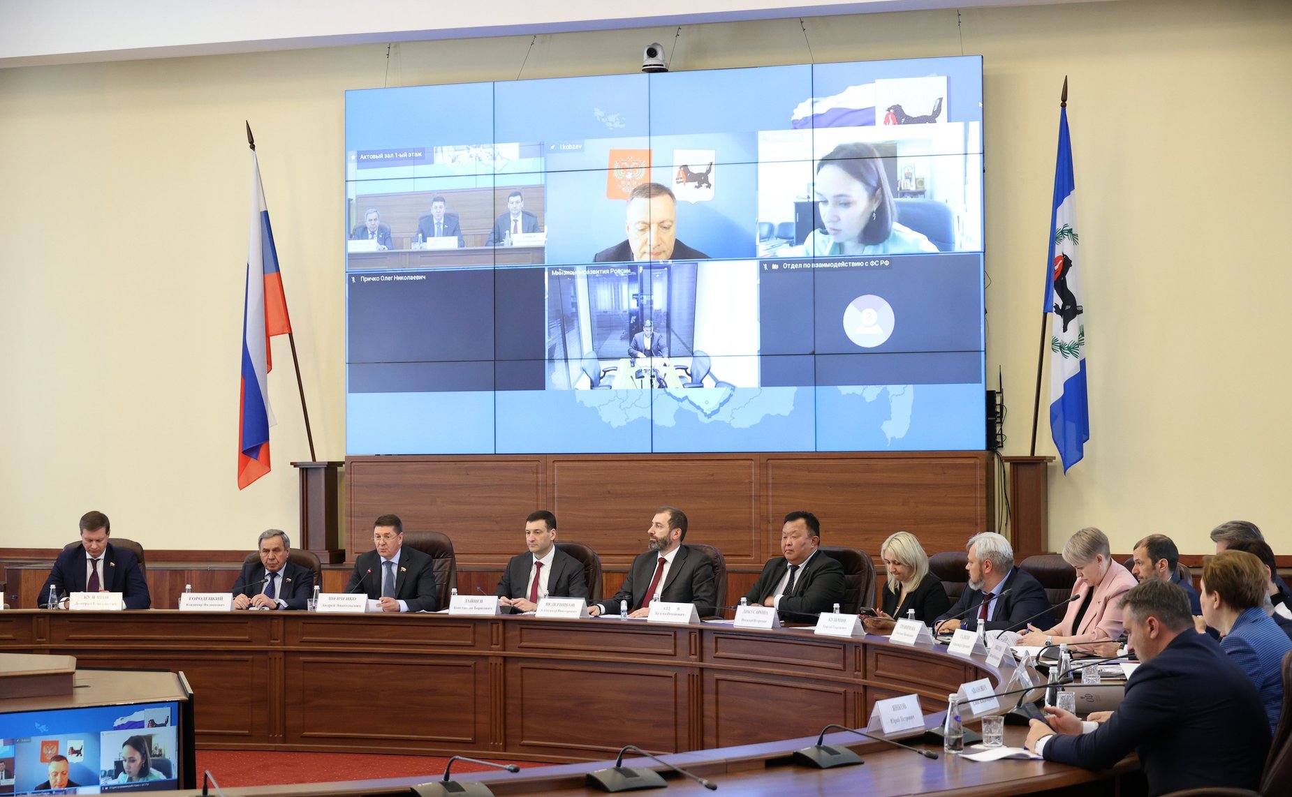 Сенаторы провели выездное совещание, посвященное реализации Постановления СФ о господдержке социально-экономического развития Иркутской области