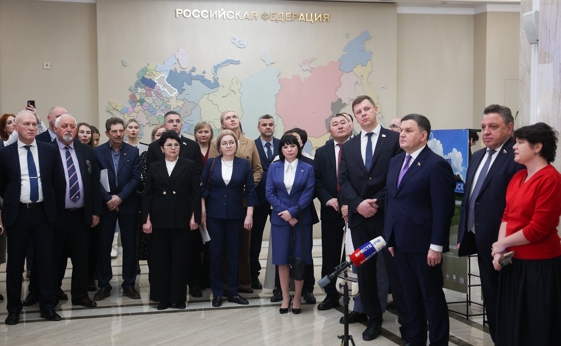 Открытие в Совете Федерации выставки Всероссийского конкурса «Въездные стелы муниципальных образований и входные группы общественных пространств»