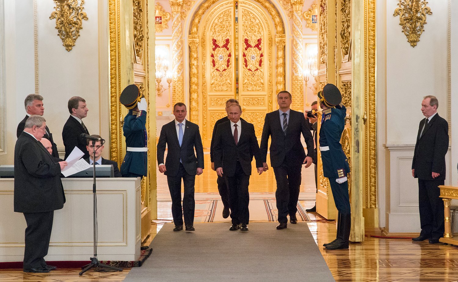 Обращение Президента РФ В. Путина по статусу Крыма и Севастополя